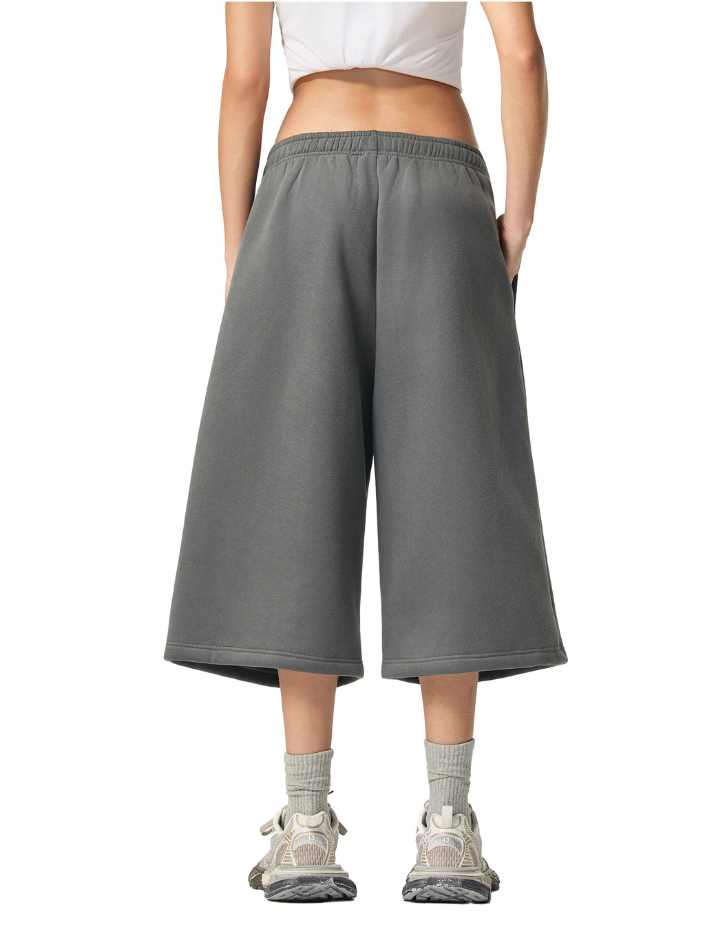 Wolvyn Relaxed Drawstring 3/4 Sweatpants