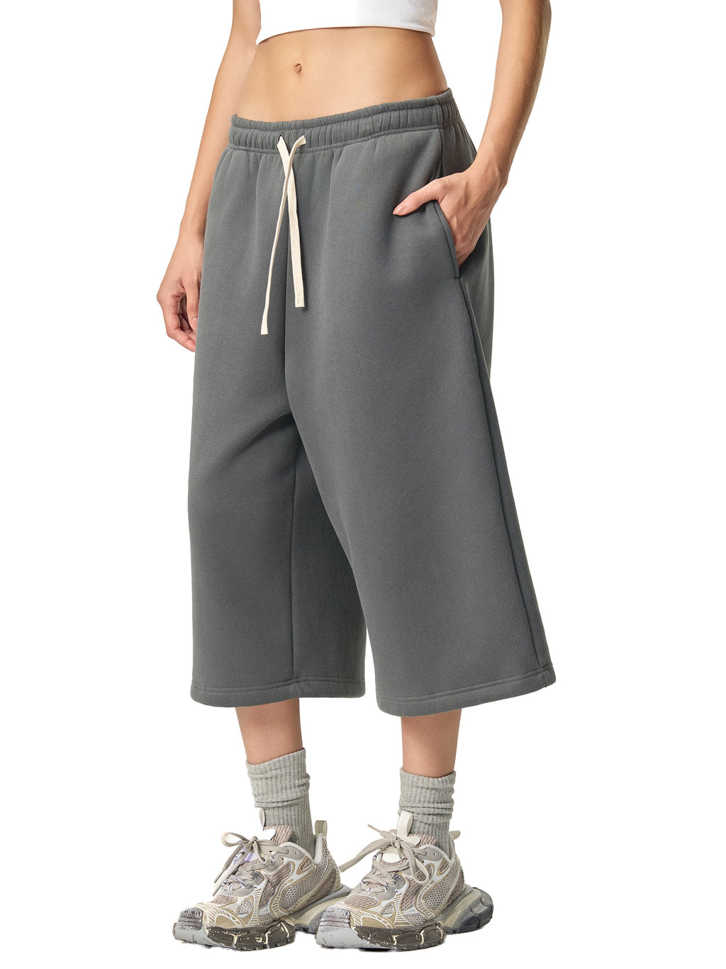 Wolvyn Relaxed Drawstring 3/4 Sweatpants - Wolvyn Apparel